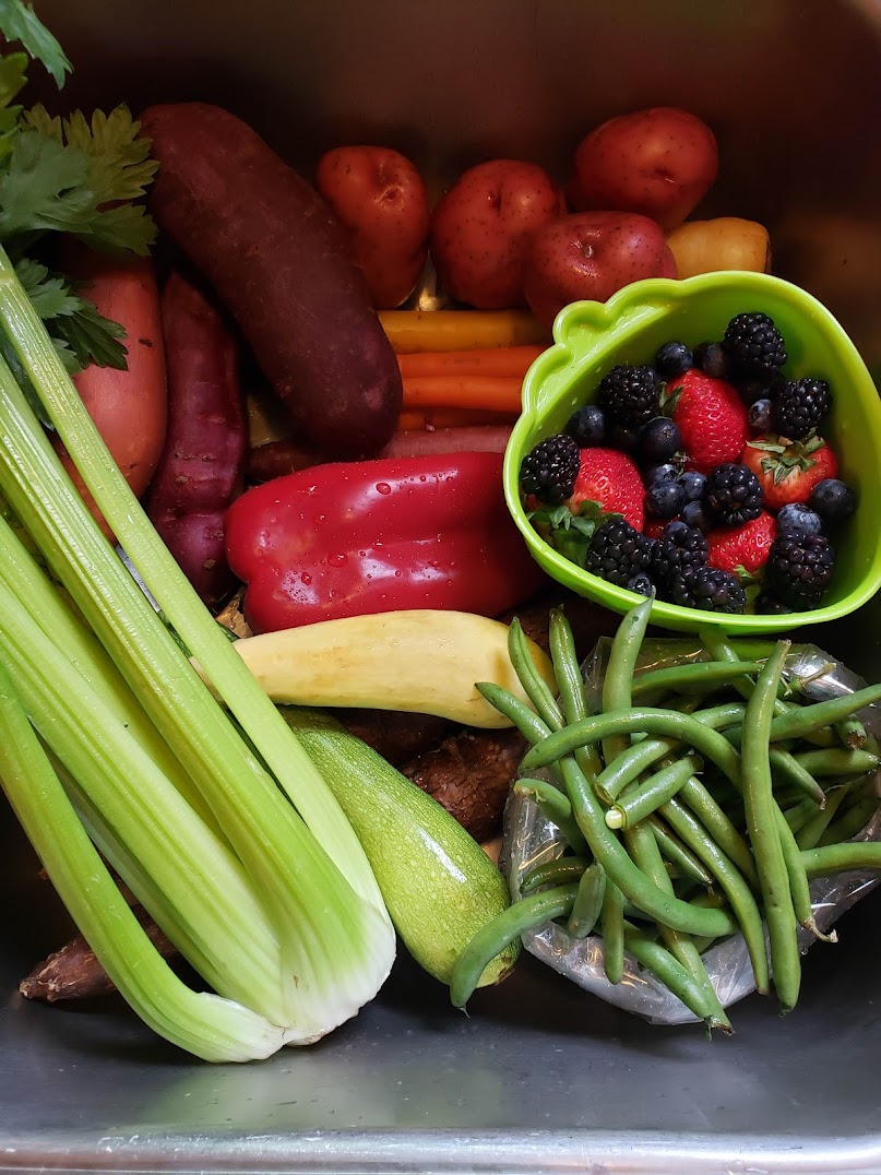 Yoga with Jules Forrister : Fresh fruits and vegetables